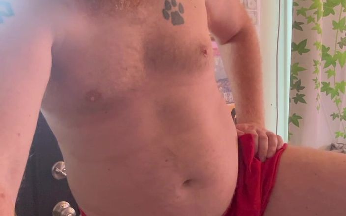 Big Baz: Nâng chân của tôi để đi tiểu dài