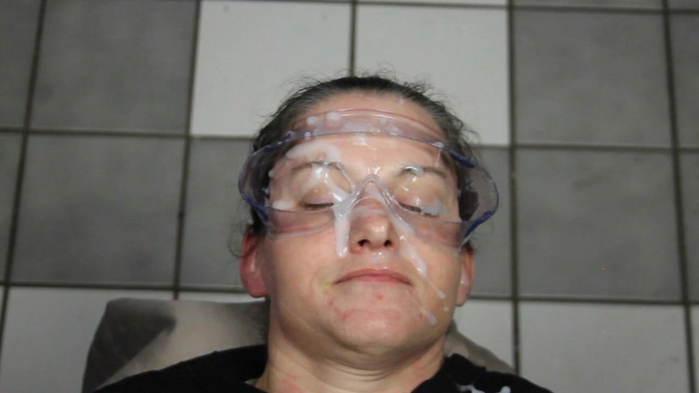 Dirty Dees: De laatste ladingen in gezicht van vuile Dees van het...