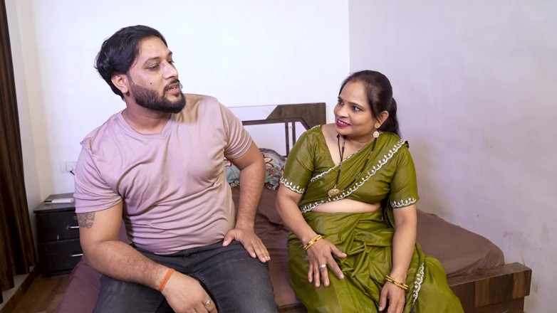 SEXPOSITION69: Indiana quente padosan bhabhi e jovem bonito dever fodendo buceta...