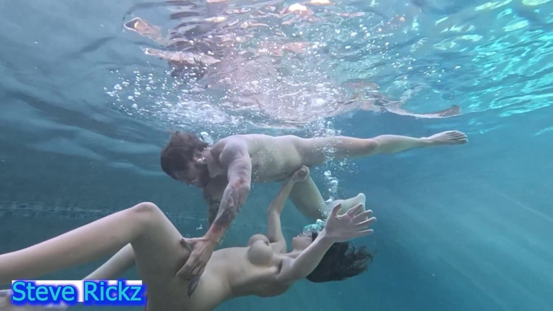 Steve Rickz: Underwater Suck and Fuck - Crazy Swimming Pool Sex - Steve Rickz,...