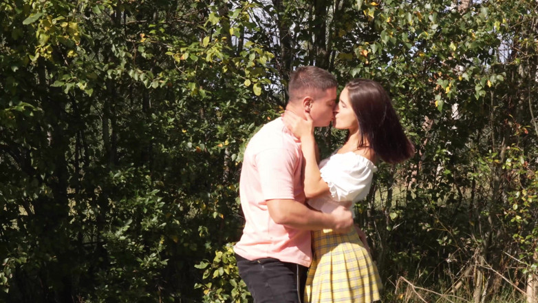 Murkovski: Picnic,sex and Cum on Ass on a Warm Sunny Day