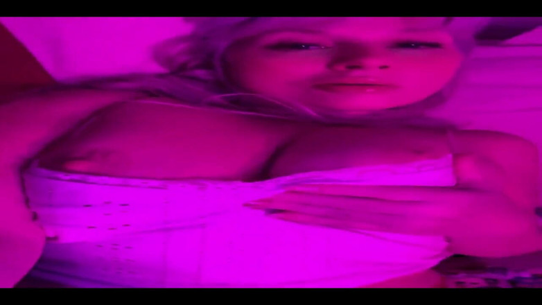 PaintedRose: Stvořen pro mě tělo na tělo