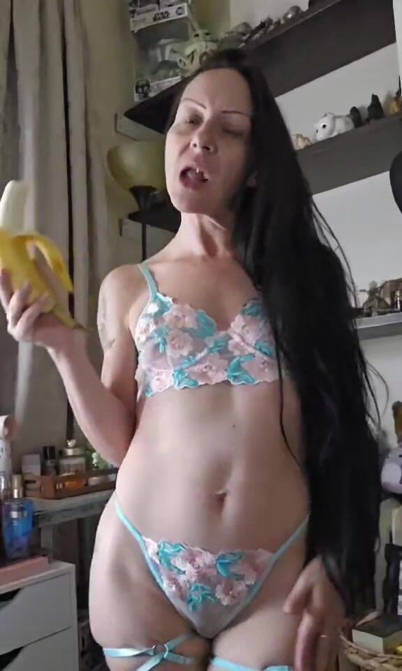 Raven Willow: Czy jesteś gotowy poddać się swoim najgłębszym pragnieniom?