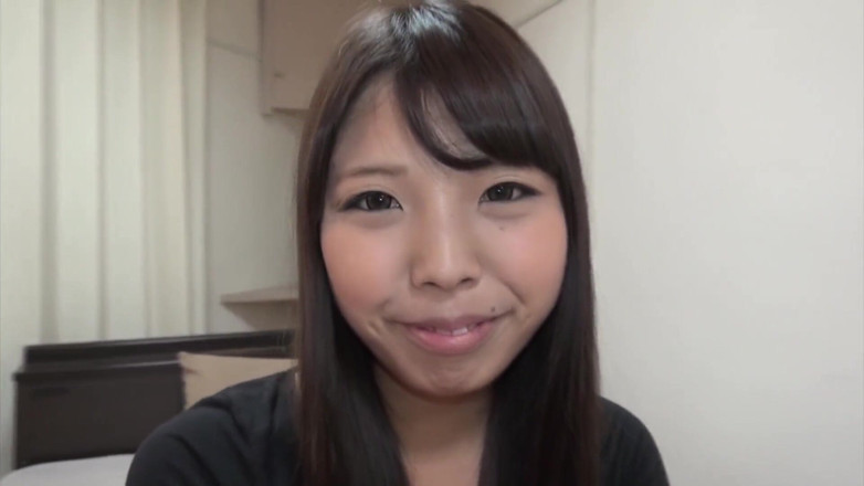 Japan Lust: Fresh shaved teen gives us her body