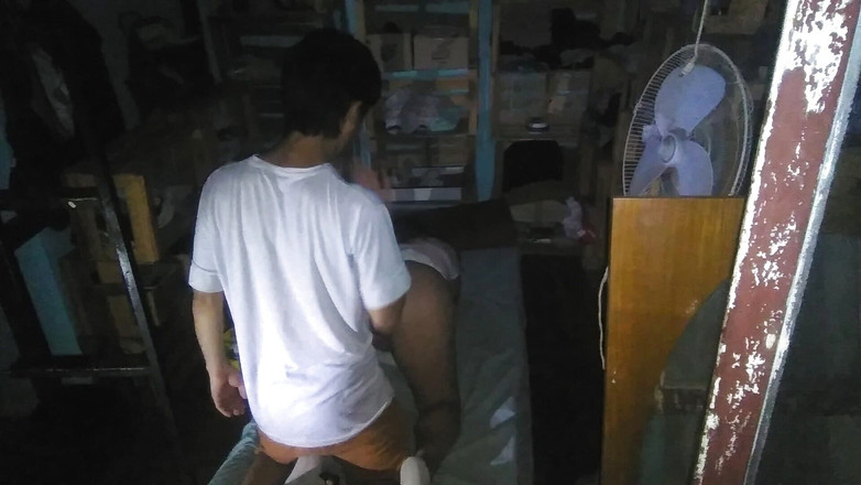 Fitcure1: Moje přítelkyně v bílých šatech mě provokuje k šukání