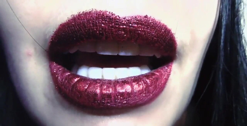 Goddess Misha Goldy: サキュバスはあなたの種に飢えています\バイヤーコメント:あなたがサキュバスとしてロールプレイングする10分間のビデオ。あなたの唇のクローズアップの美しさ