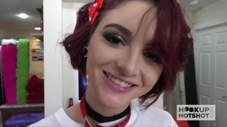 Hookup Hotshot: Sweet redhead Lola Fae meets guy on dating site for...