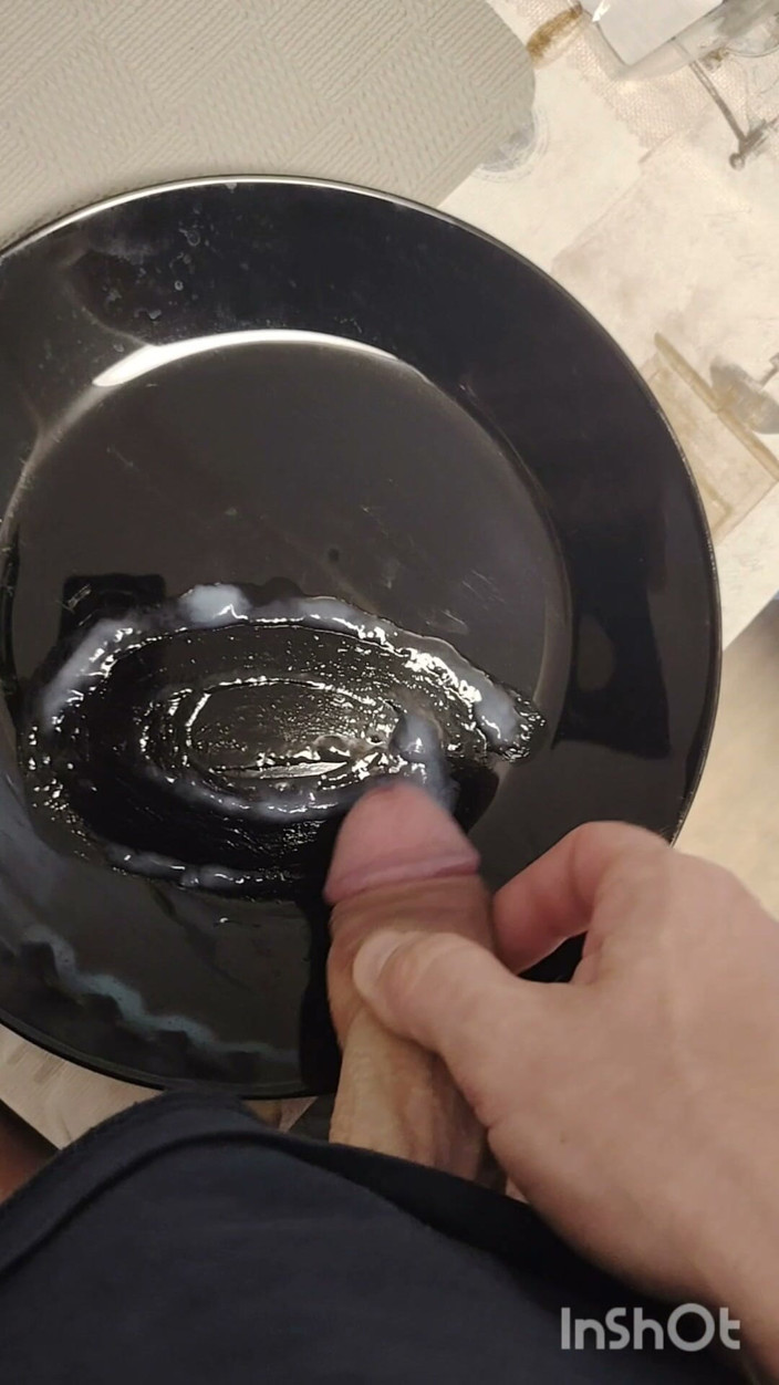 CumArt: Messy Sperm on a Plate