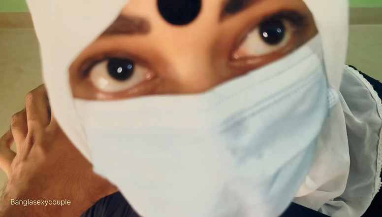 Banglasexycouple: Mijn vriendin bedriegen met haar stiefzus met grote tieten