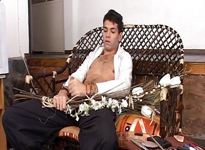 Bareback TV: Aksi melancap solo gay