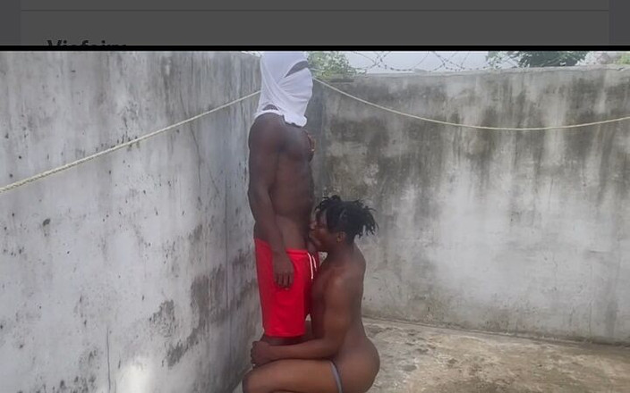 Vicfairy: Ragazzo di strada mi ha fatto scopare per strada