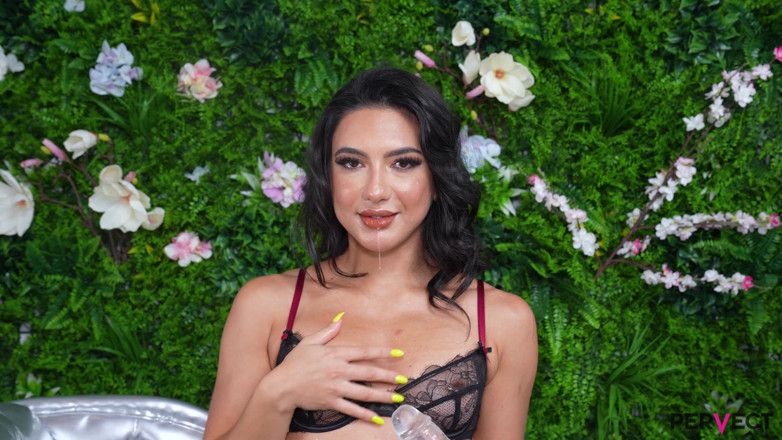 Pervect: Lena erfasst deine fantasie