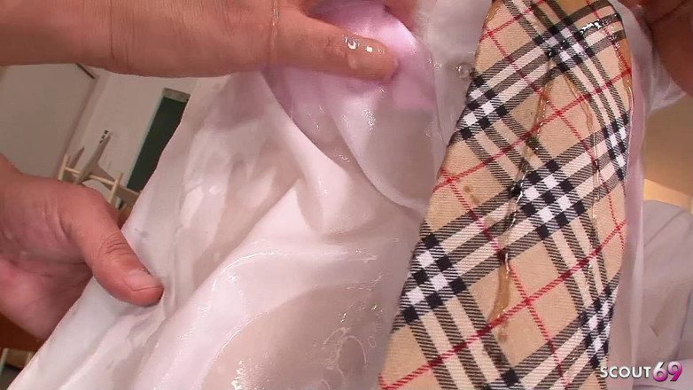 Asian porn collection: Pierwszy seks grupowy analny i DP dla drobnej japońskiej nastolatki...