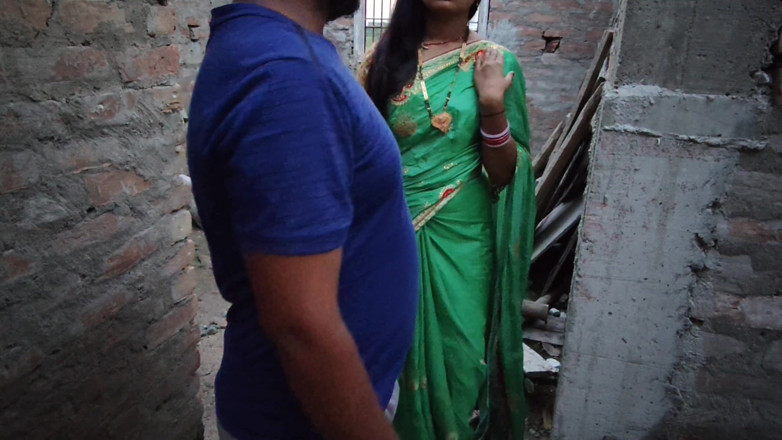 biharisonam: Hindi Audio of a Servant Fucking a Desi Bhabhi Outdoors