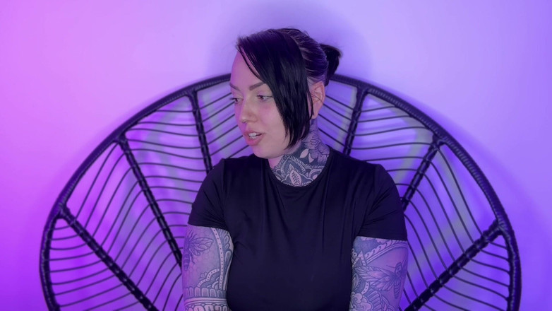 Miss Valentina: 妻よりも熱い