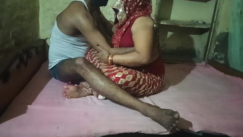 Desi_bhabhi121: Noc poślubna gorącej szwagierki po raz pierwszy seks część 1