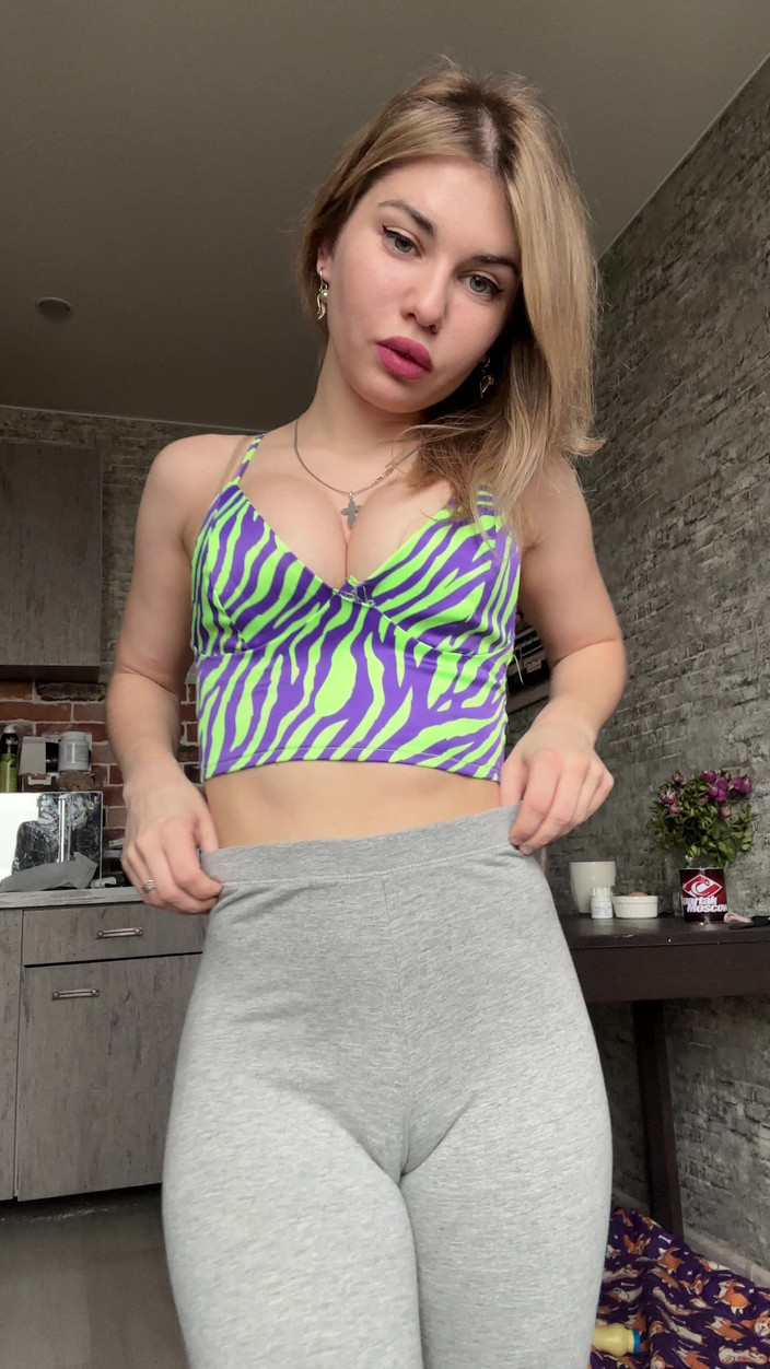 Misty Phoenix: Oblékala jsem se a náhle jsem měla nutkání čůrat