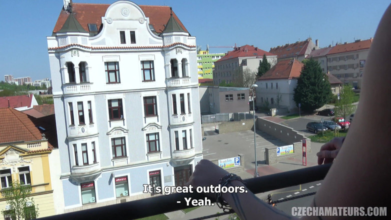 CzechAmateurs: Amatori cehi 123 Amatoare excitată tatuată