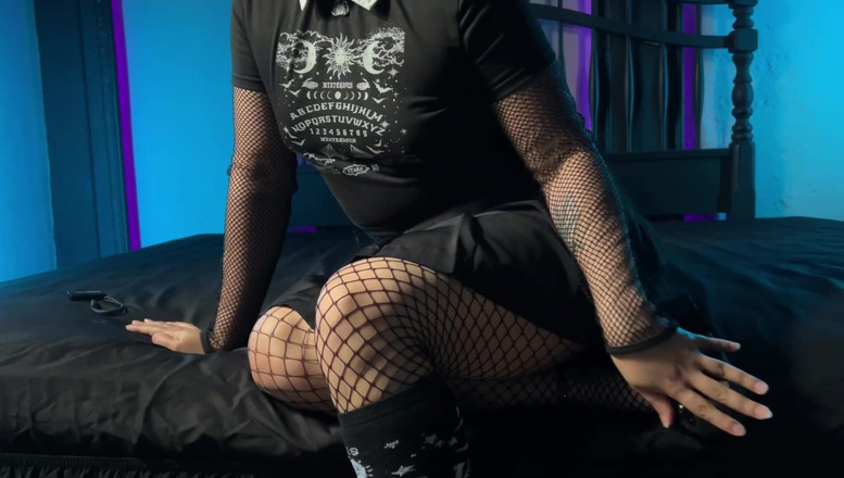 Astarioth: Correte Dentro De Un Condon | Femdom | Astarioth