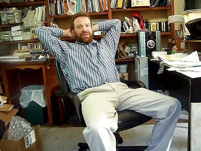 Hairyartist: Chlupatá kundička v Učitelské lekci