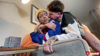 Hung Papi: Hung Dl Homie Перший Раз Трахає Гей-отвір