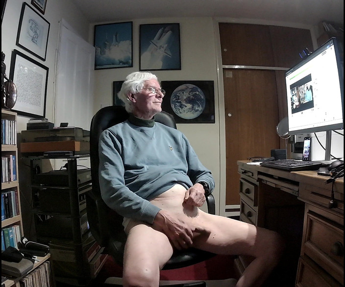 bigears: Web Cam Privato Sborra Show