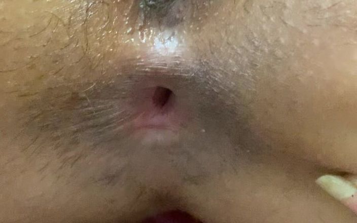 Riya mickey: Sexy desi indická studentka mačká prsa a šuká ve velkém ptákovi