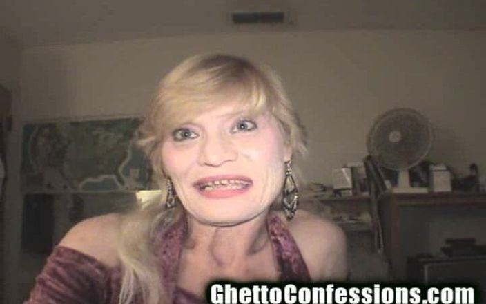 Ghetto Confessions: Гетто бабуся-монстр наречена смокче член дивака Гремлін!