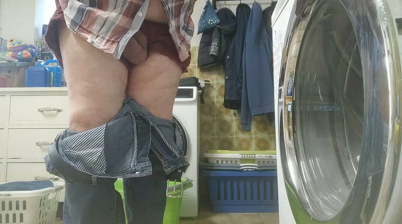 Karlchengeil: Khỏa thân giặt giũ của tôi