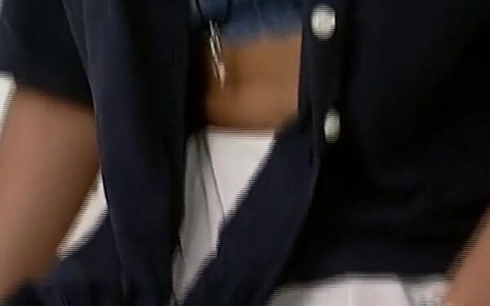 German Amateur Videos: 彼女は彼女のマンコを指で弄るのが好きなドイツの熟女です