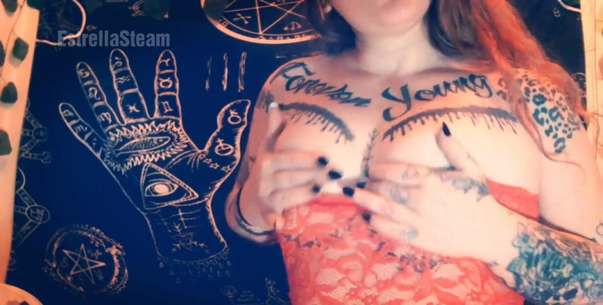 Estrella Steam: 让我们继续奶子...你知道，当我经常抚摸他们时，我会射精