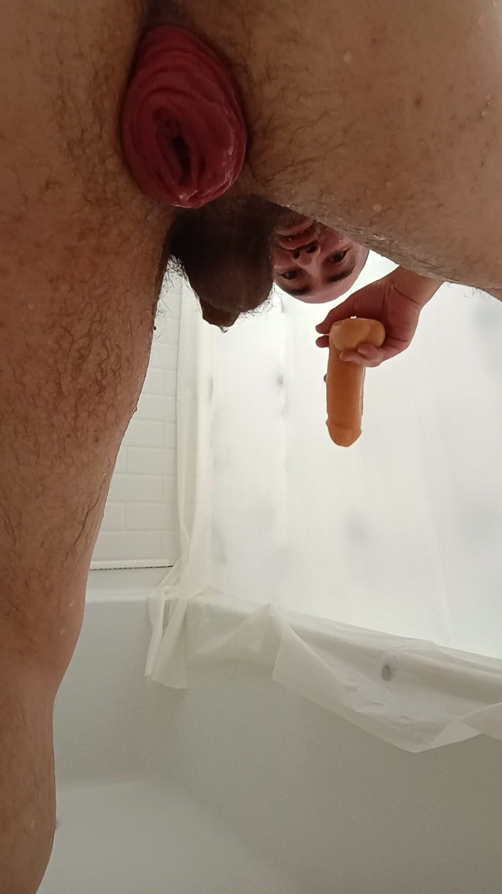 Brandon Lee: 淋浴和准备。