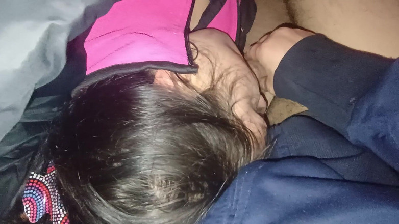 Ionut899: Seorang wanita yang sakit, menerima sperma untuk disembuhkan dengan baik