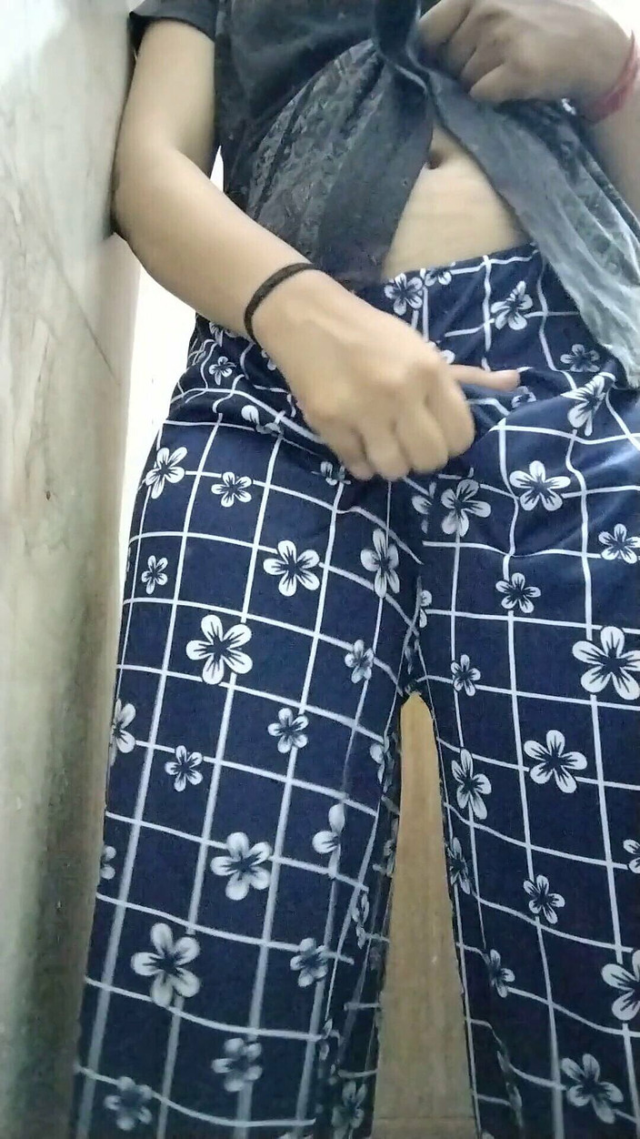 Riyathakur: Indian Desi Girl Takes A Bath And Fingers Her Pussy...