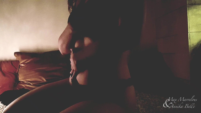 Max and Annika: कामुक छेड़ना - अकेली महिला को छुआ जाना चाहिए - Max और annika