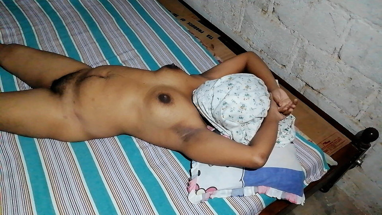 Sweety In Bed: インドのホットなデジおばさんのマンコ舐めと手マン