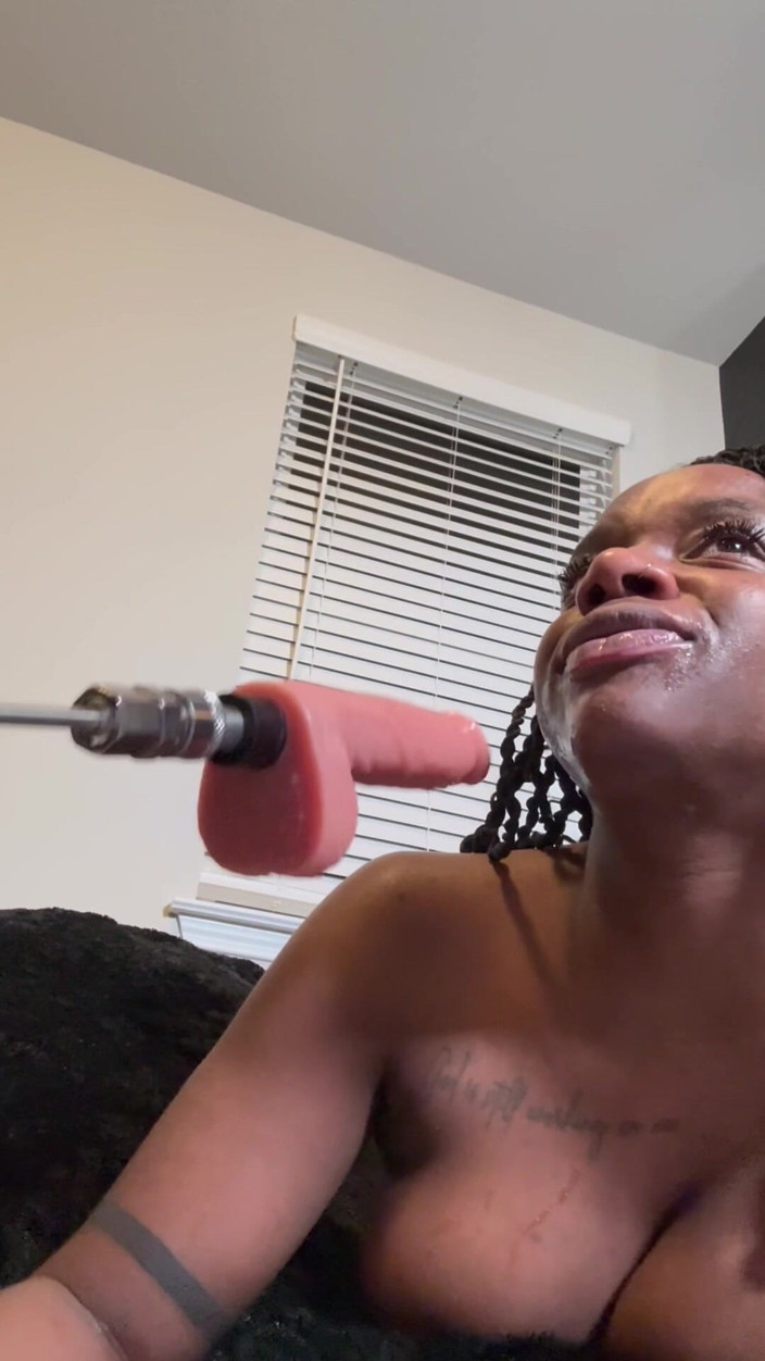 Majesty Nasty: Ebony Fucks Throat and Squirt Uncontrollably
