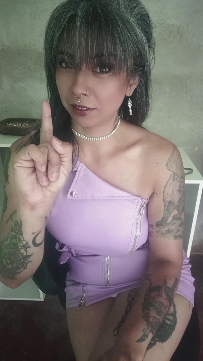 Casia Castro: Smoke for Me