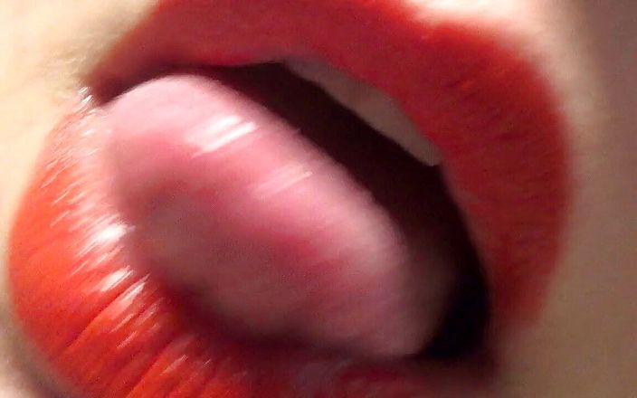 Goddess Misha Goldy: Französisches küssen mit mir! Roter lippenstift-fetisch!