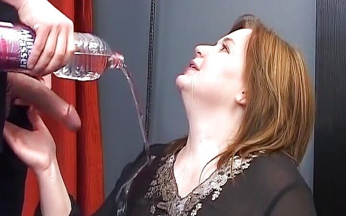 Deutsche Camgirls: Bella donna ragazza tedesca cavalca un cazzo cicio