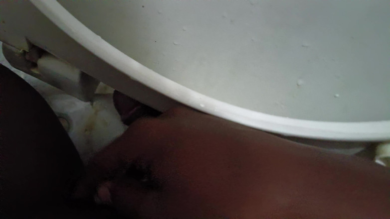 king_without_qu159: 19 ani tânără studentă futându-se în pensiune