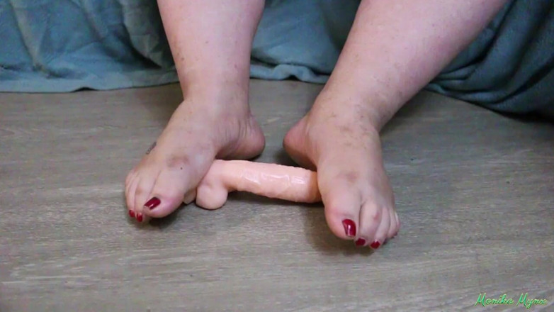 BBW Pleasures: Monika Mynx dildo stomping part 2