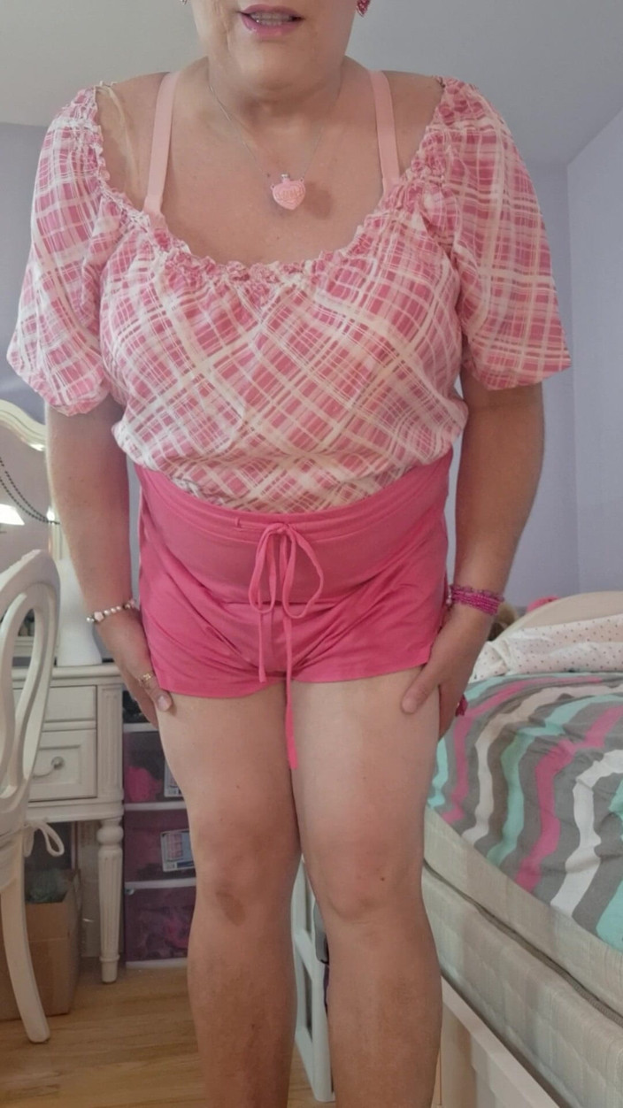 Victoria Lecherri: Soft Curvy and Plump T-gilf Waiting for Her Hot Young...
