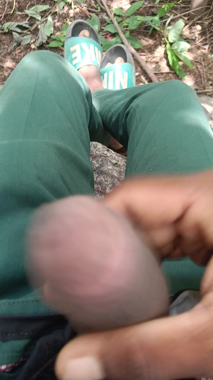 AURA THINGS: Hot Piss Cuming Fast Big Balck Cock Hot