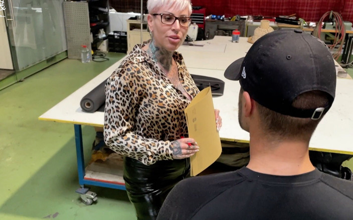 Cat-Coxx: Horny Boss Fucks Apprentice at Work!