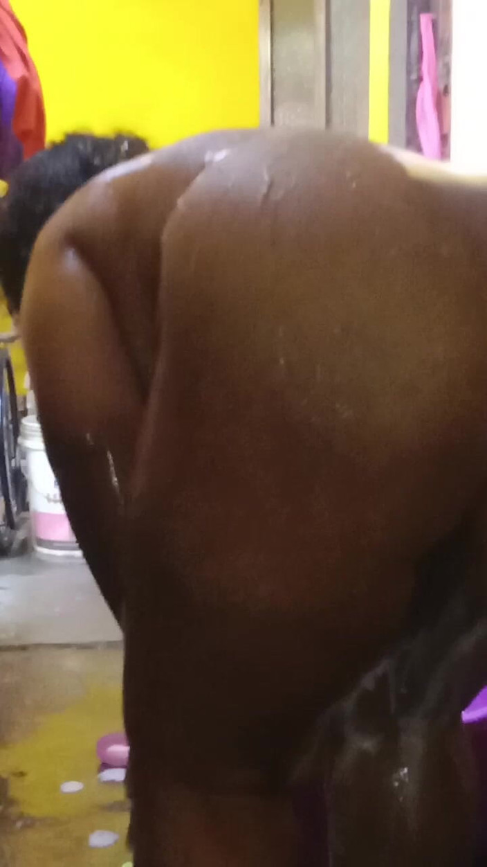 Tamil Anti Uma: National Girl My sorellastra di nascosto Filmel