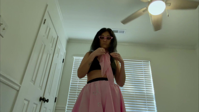 Kink in Time: Devyn's Sultry '50s Giantess Fantasy HD POV Tiny Thrills Awaits!
