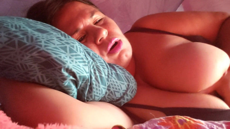 Riderqueen: Stepmommy fucked by stranger in tent