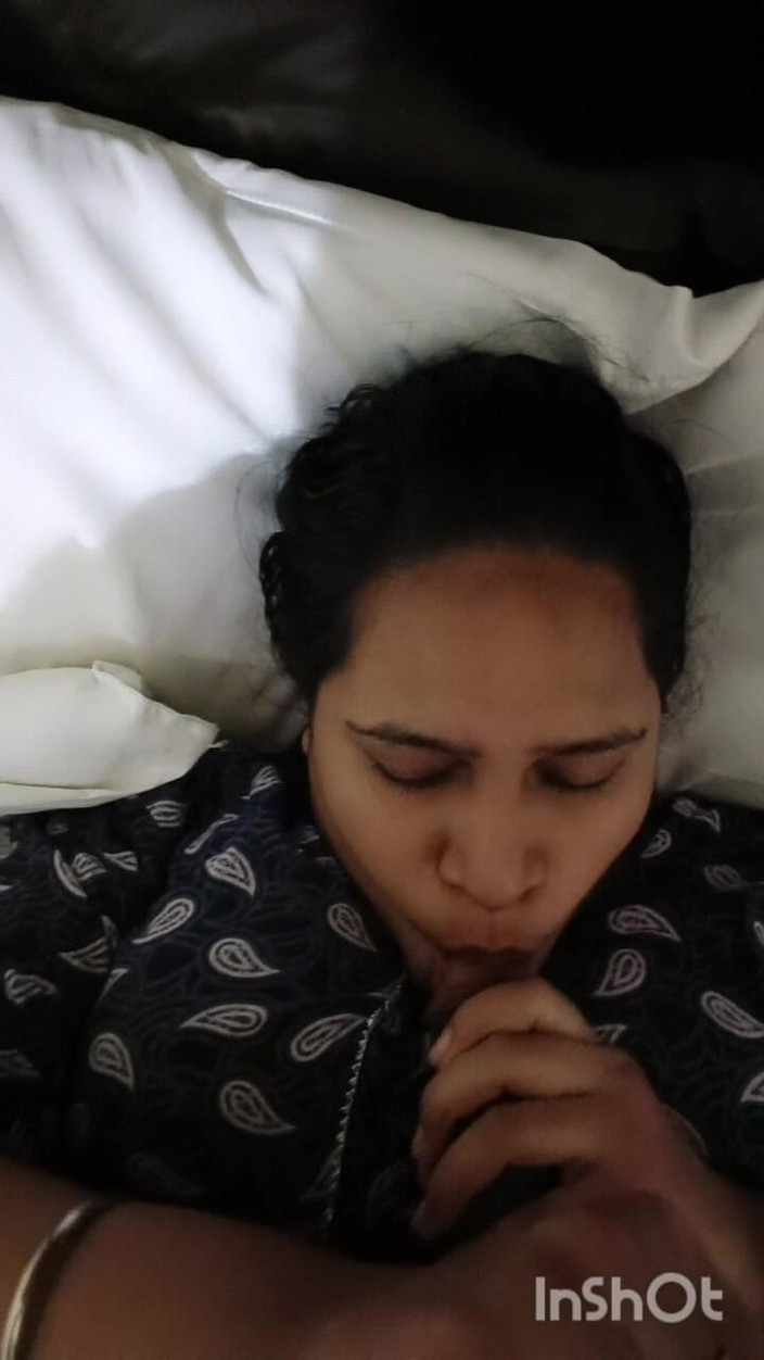 Sexgarl84: Sexy freundin zu hause gelassen