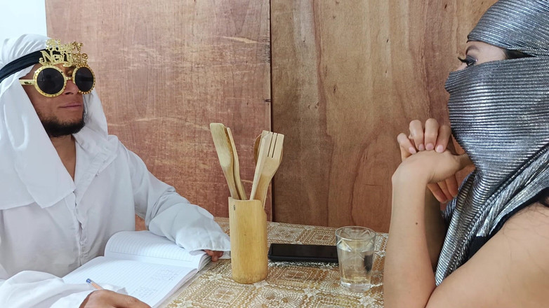 NEGRITA SEXY: Просит арабского шейха больше времени